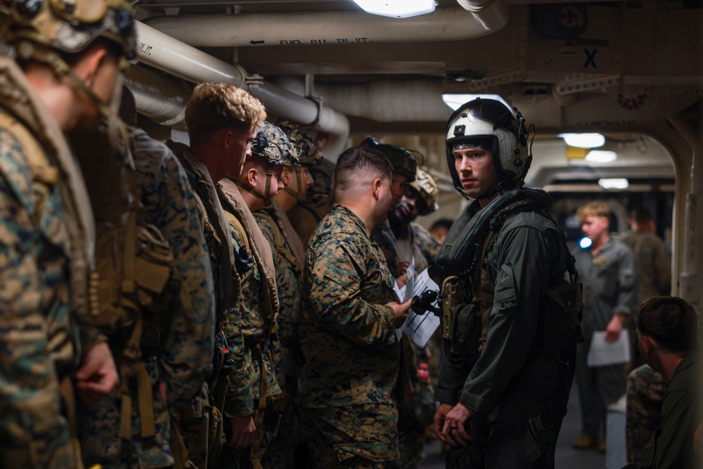 15th MEU Departs USS Somerset After Completing Integrated Training