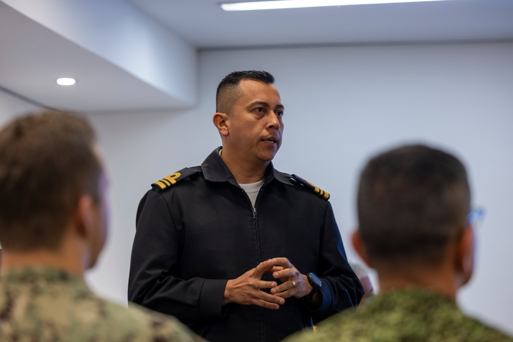 U.S. Marine Corps Forces, South, and Infantería de Marina de Colombia participates in staff planner working group