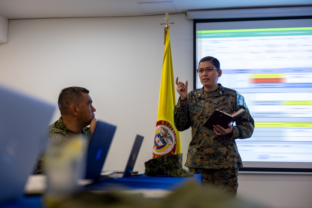 U.S. Marine Corps Forces, South, and Infantería de Marina de Colombia participates in staff planner working group