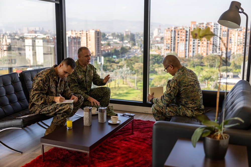 U.S. Marine Corps Forces, South, and Infantería de Marina de Colombia participates in staff planner working group