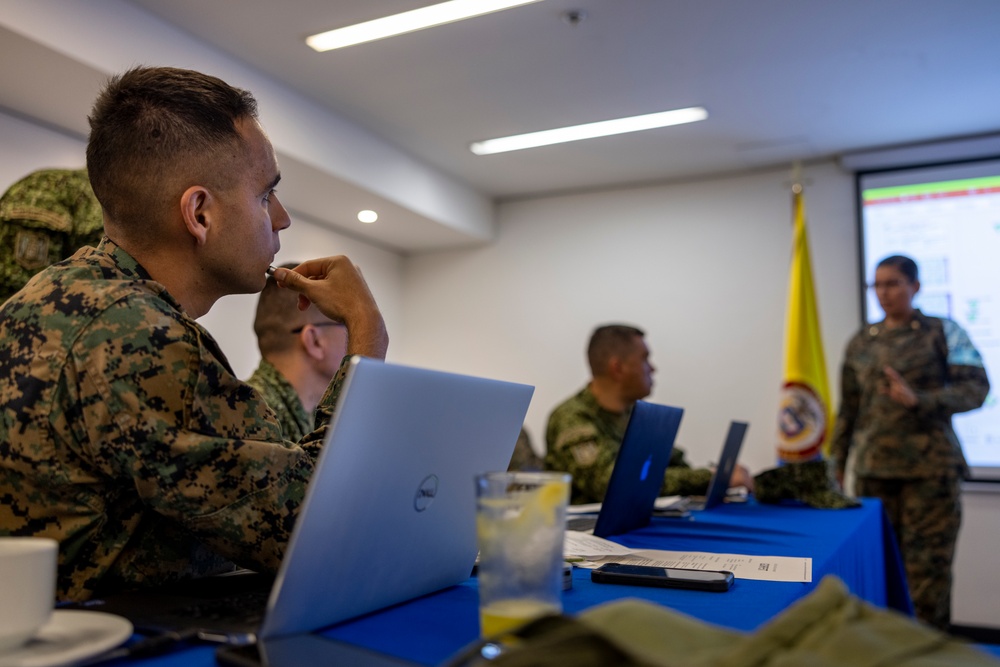 U.S. Marine Corps Forces, South, and Infantería de Marina de Colombia participates in staff planner working group