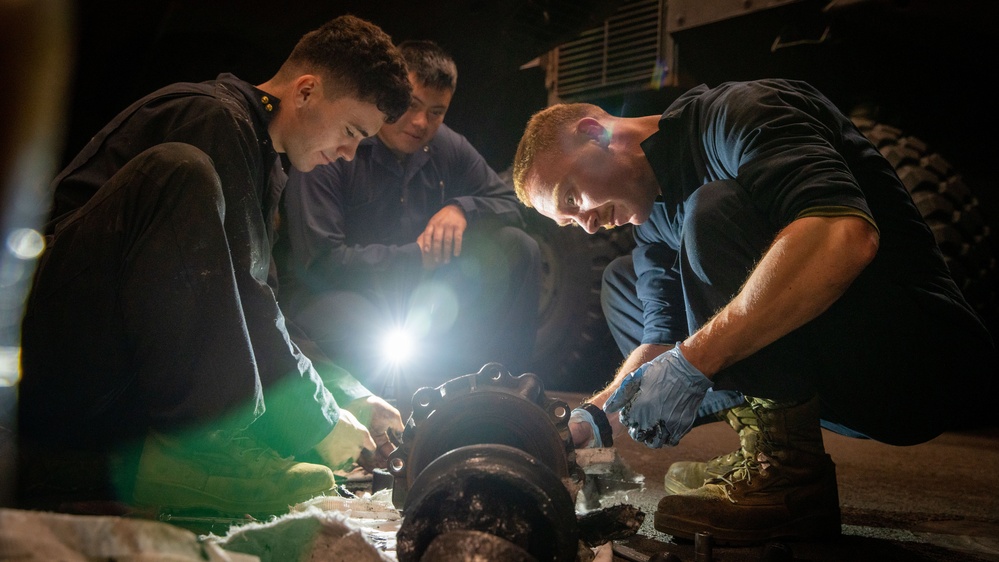 Marines Conduct ACV Maintenance Aboard USS Harpers Ferry