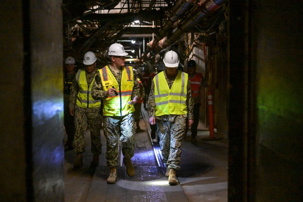 JTF-RH and NCT-RH Visit the Red Hill Bulk Fuel Storage Facility with the commander of Navy Installations Command