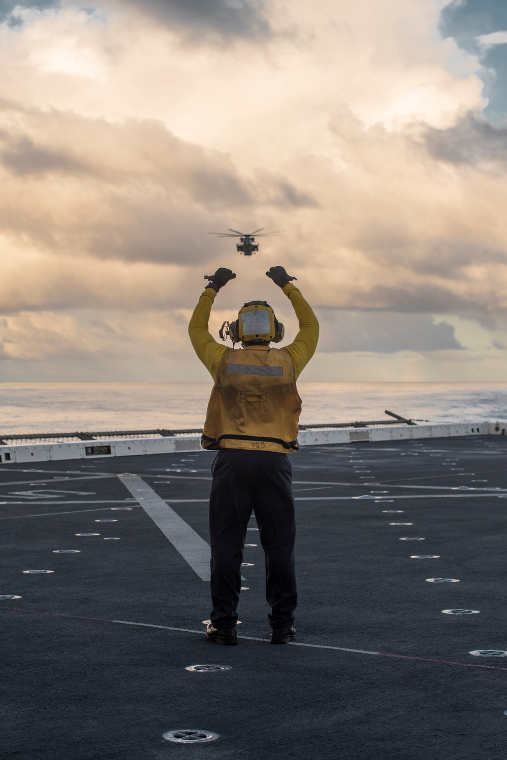 CH-53E Flight Operations Aboard USS Somerset