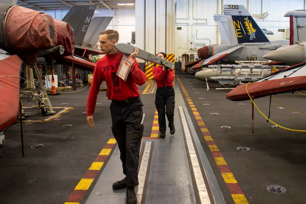 USS Carl Vinson (CVN 70) Sailors Transport Gear