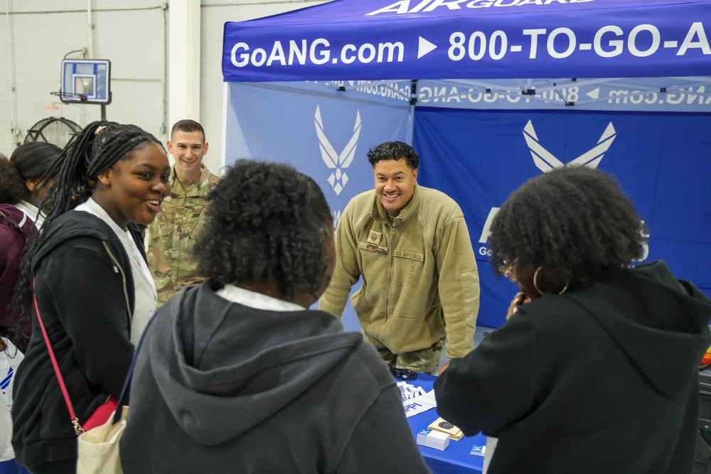 ANG Recruiters Hosts Career Fair at CRTC