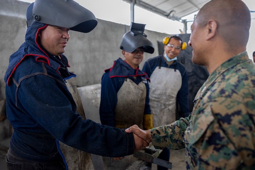 U.S. Marine Corps Colonel Victor Pastor visits Colombian Amphibious Maintenance Battalion