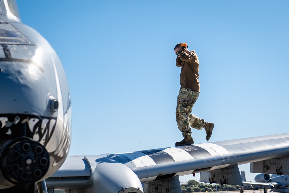 442nd FW A-10s conduct training at MacDill AFB