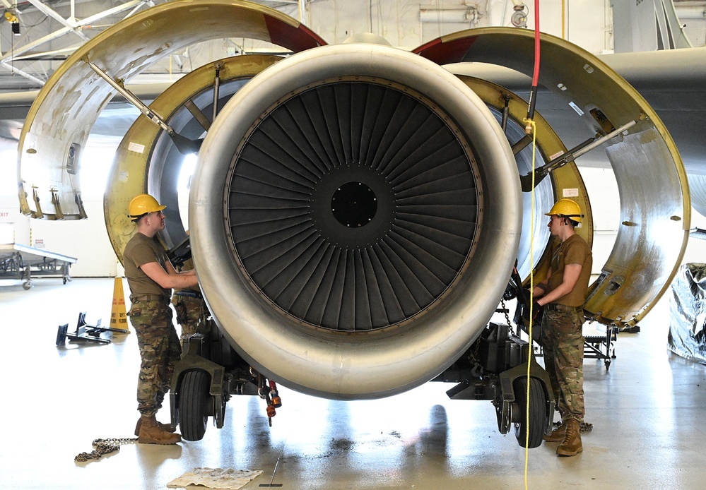 Airmen Change Jet Engine at Selfridge Air National Guard Base