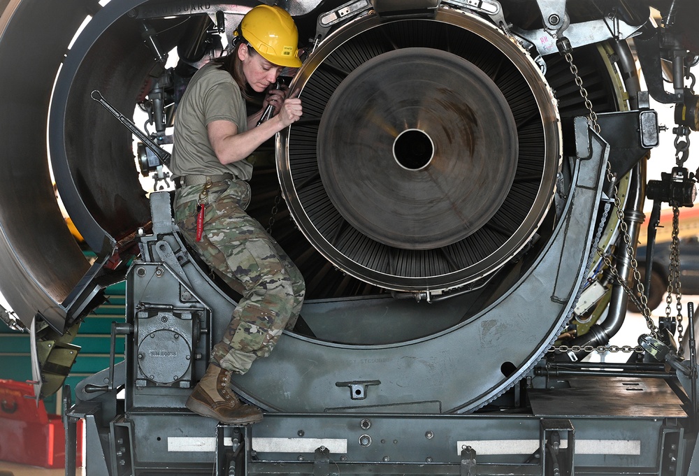 Selfridge Air National Guard Base Maintenance Personnel Perform Jet Engine Change