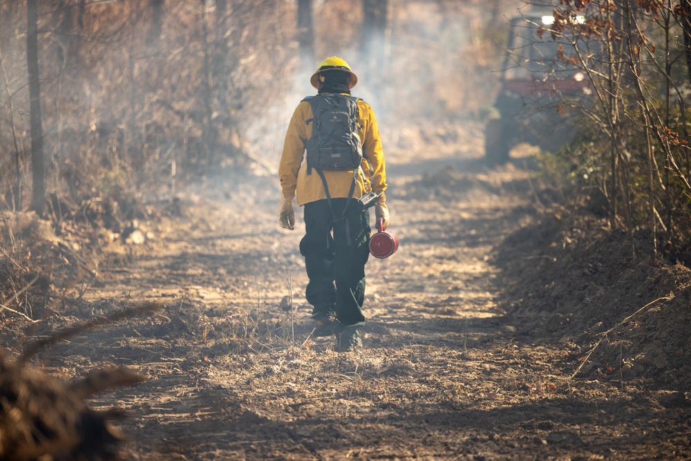 Quantico Firefighters Conduct Controlled Burn