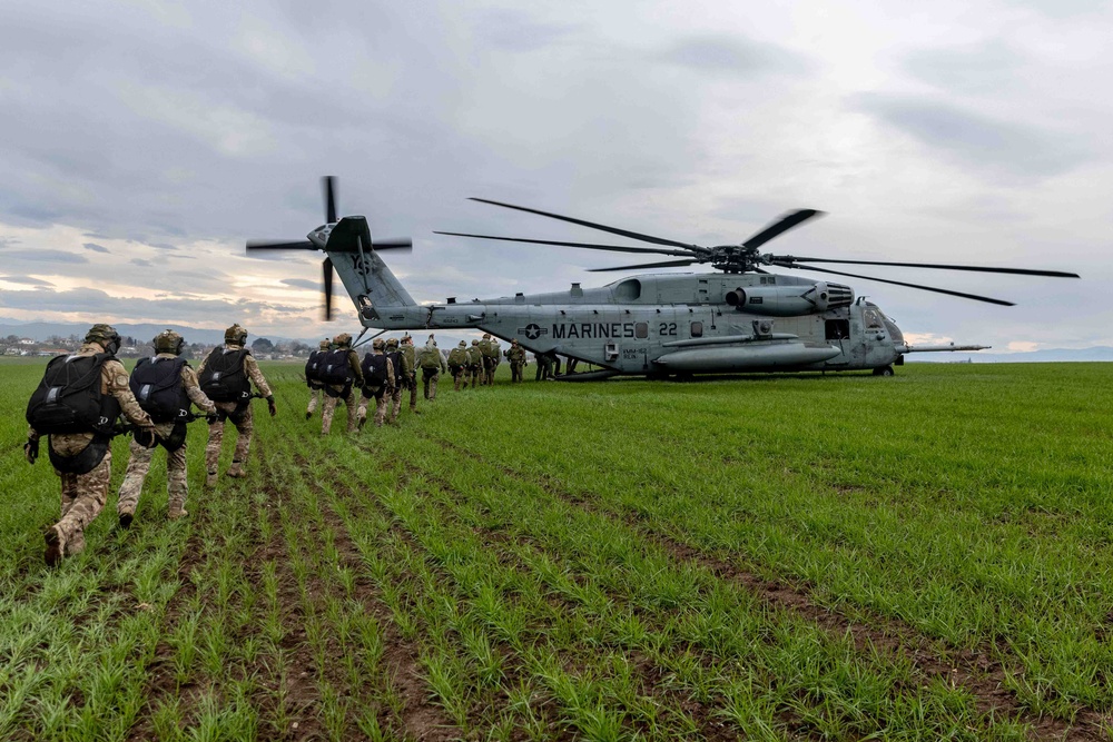 This Isn’t Flying, It’s Falling With Style: 26th MEU(SOC) MSPF and Hellenic Marines execute HALO/MFF training in Greece