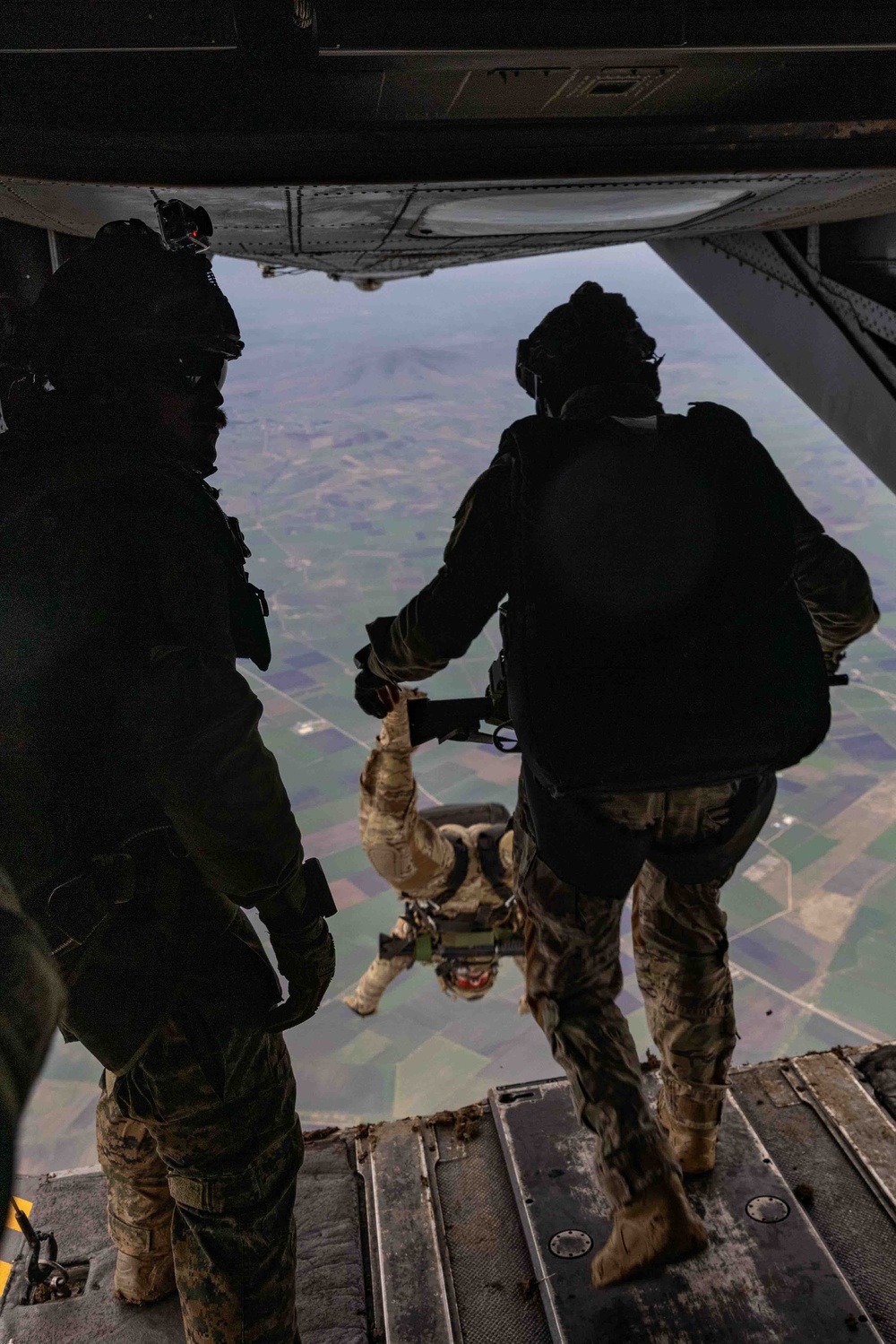 This Isn’t Flying, It’s Falling With Style: 26th MEU(SOC) MSPF and Hellenic Marines execute HALO/MFF training in Greece