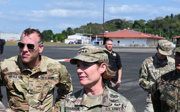 U.S. SOUTHCOM leadership visits Panama