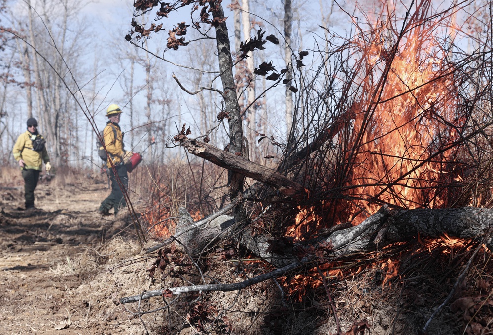 Quantico Firefighters Conduct Controlled Burn