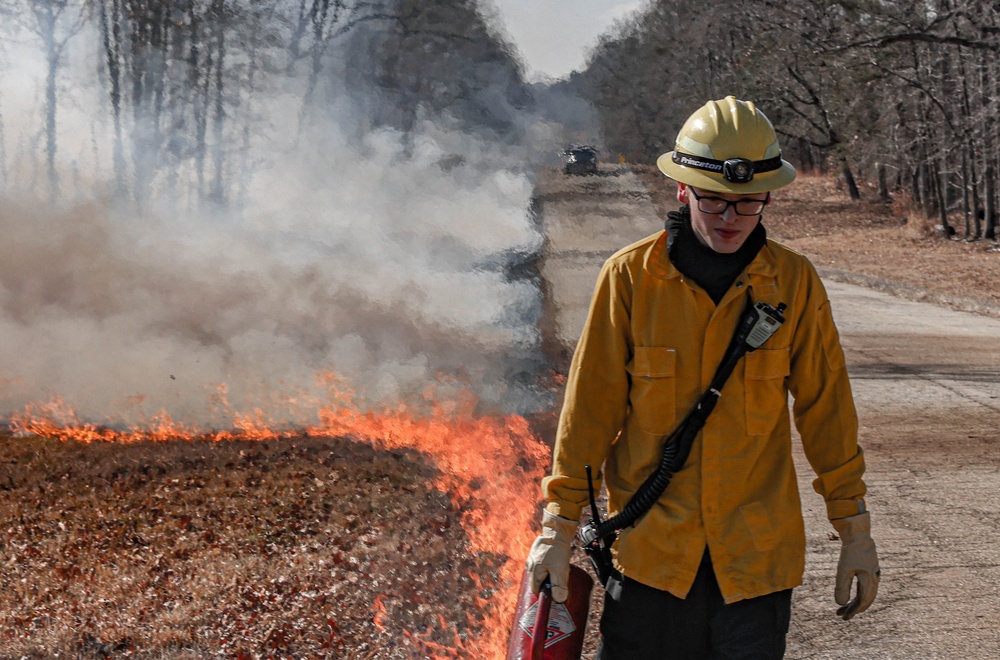 Quantico Firefighters Conduct Controlled Burn