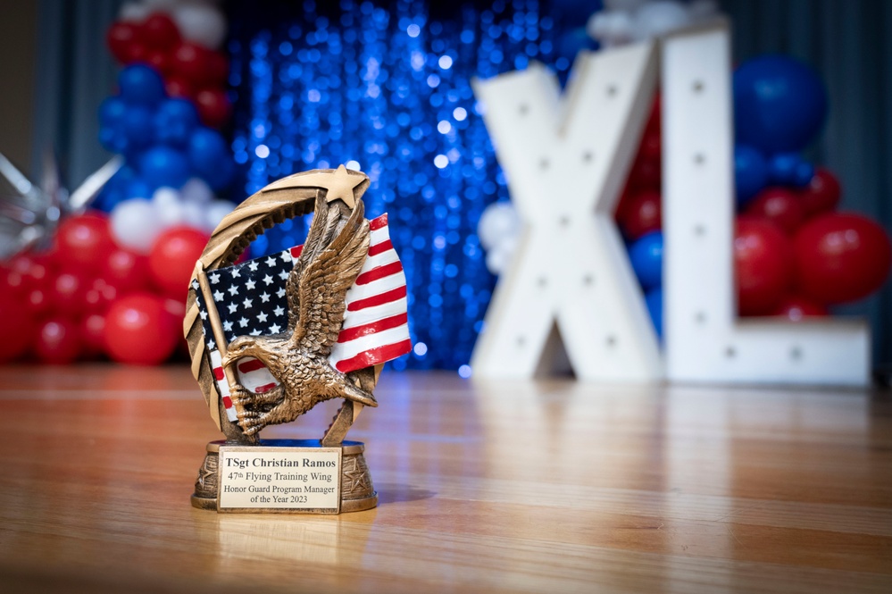 Laughlin holds Annual Awards Ceremony for XL-ent members