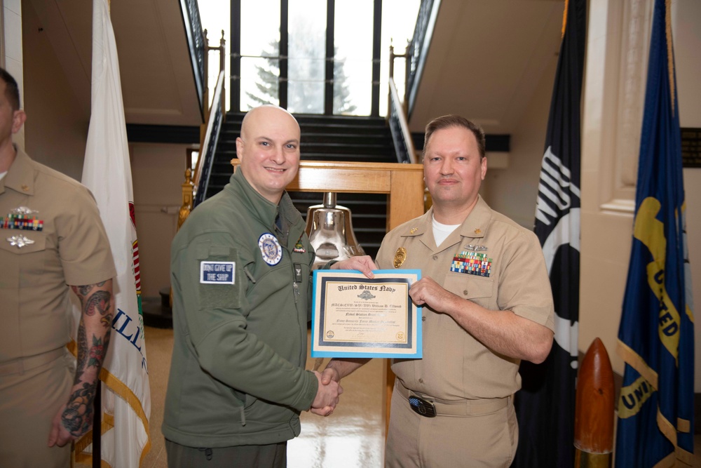 NSGL Civilians, Sailors, Receive Awards