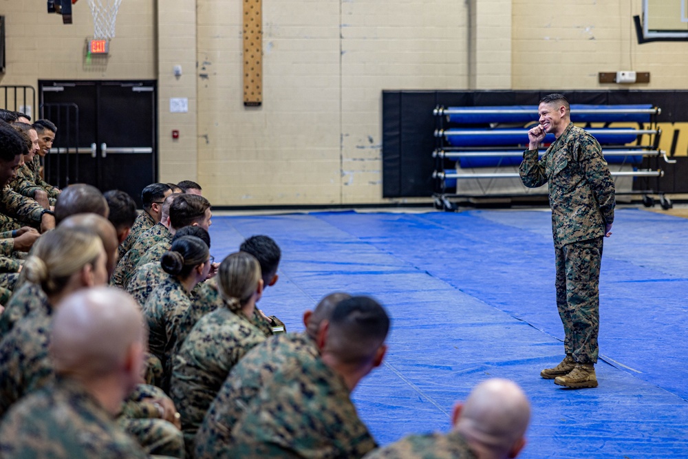 20th sergeant major of the Marine Corps visits 5th Marines