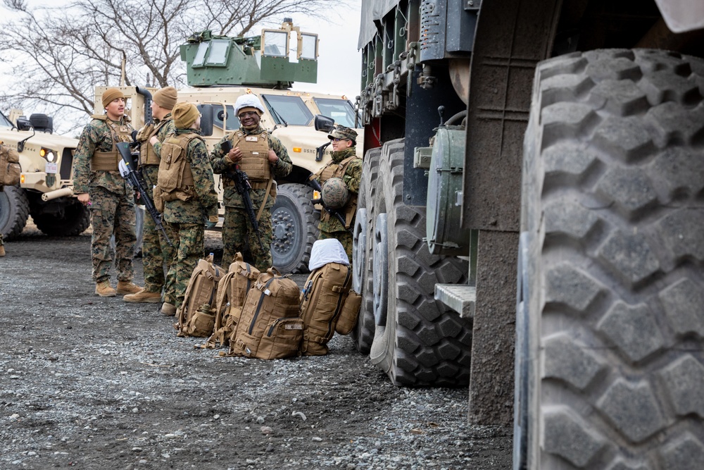 CLR-3 Conducts Battle Hand Off Drills