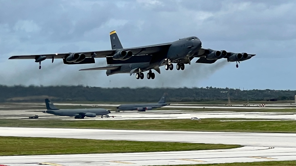 Minot-based B-52s continue Bomber Task Force mission success