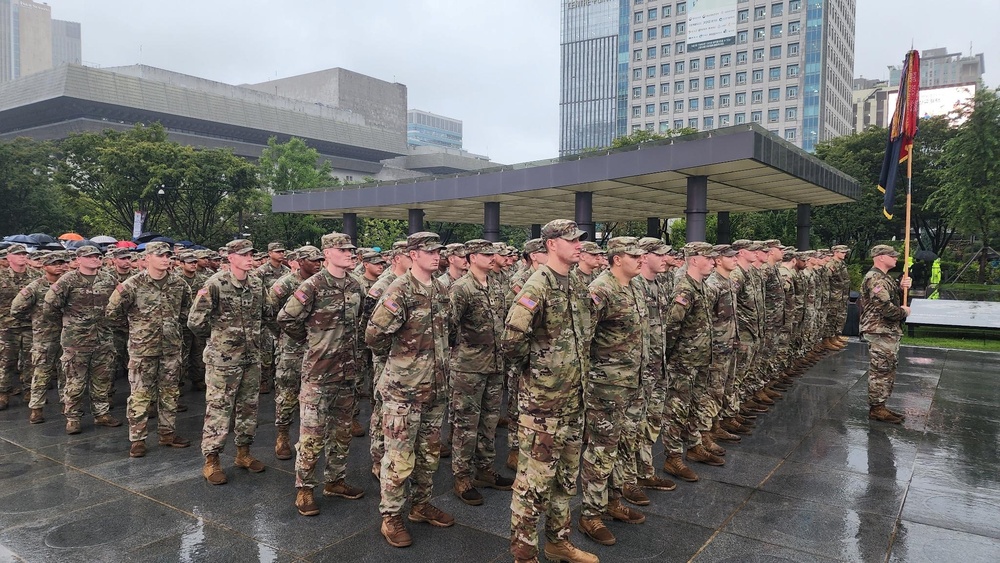 Mountain Warriors Participate in the 75th Armed Forces Day Parade