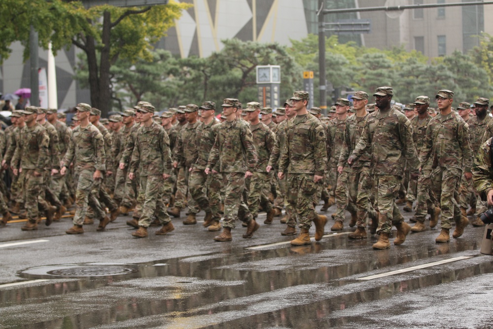 Mountain Warriors March in the 75th Armed Forces Day Parade