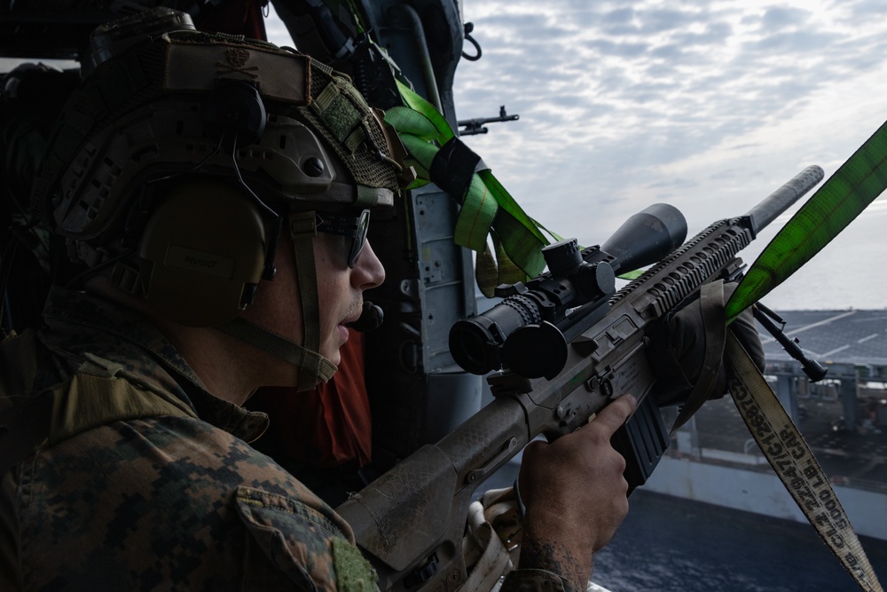 31st MEU conducts VBSS aboard USS Miguel Keith