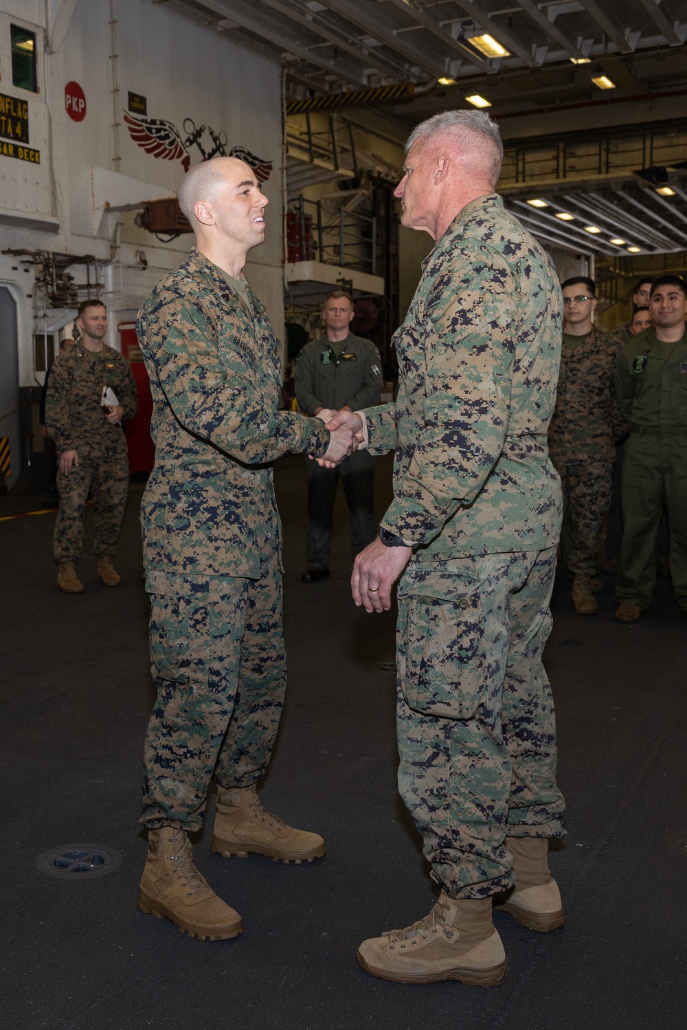 III MEF CG visits 31st MEU aboard USS America