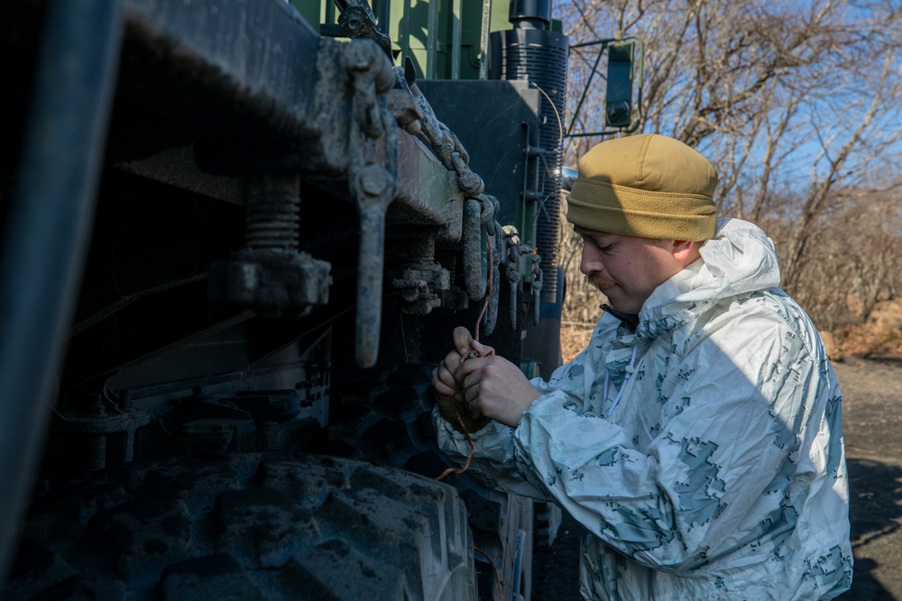 CLR-3 Conducts Battle Hand Off Drills
