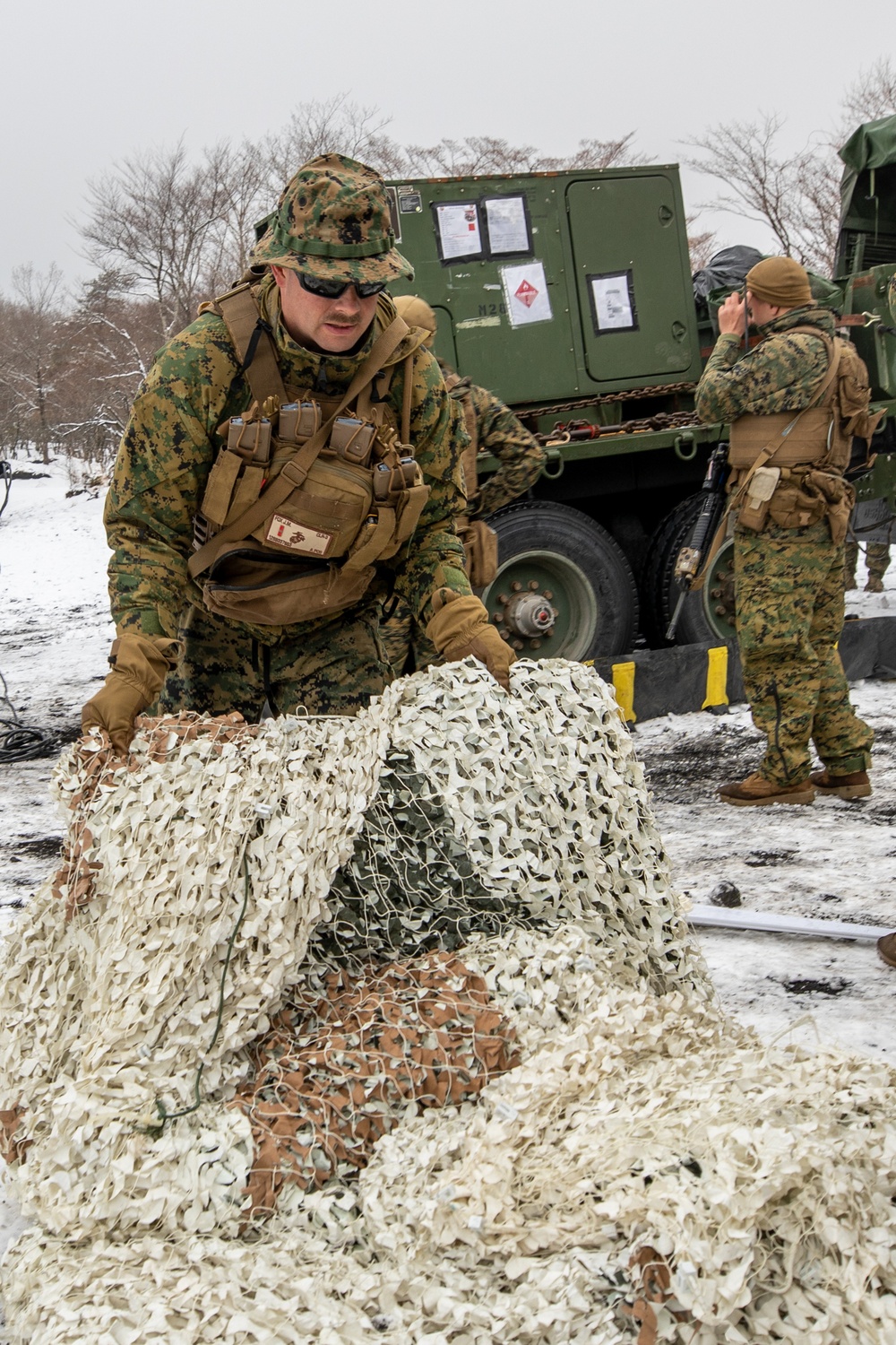 CLR-3 Conducts Battle Hand Off Drills