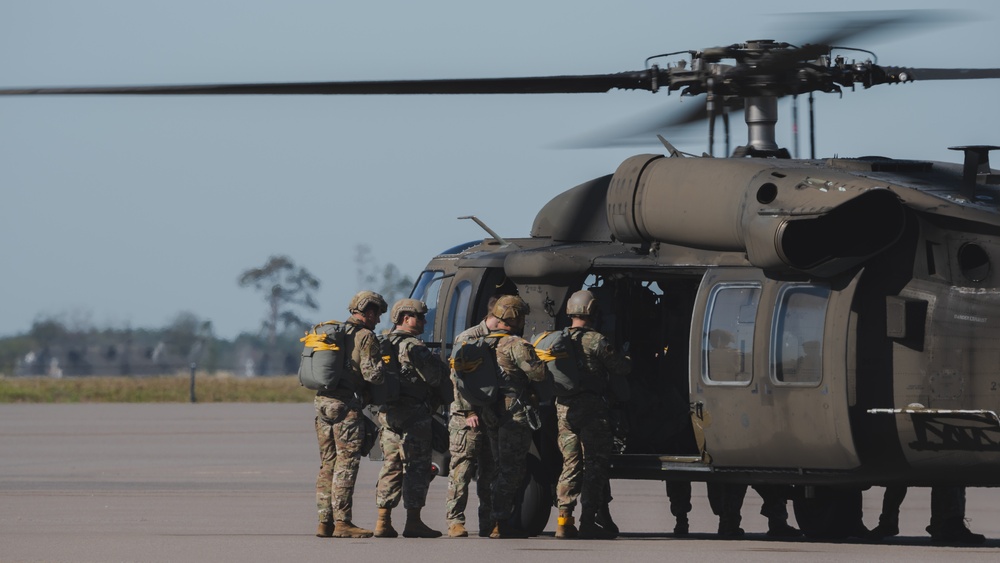 5-159th AR supports free fall operation at MacDill