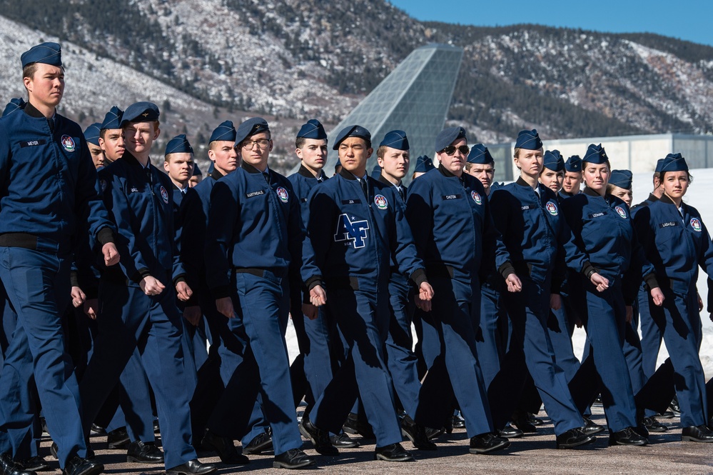 USAFA Noon Meal Formation