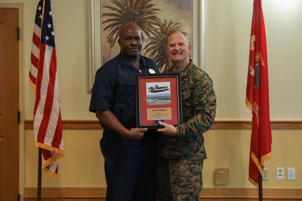 MCAS Beaufort hosts Civilian Breakfast