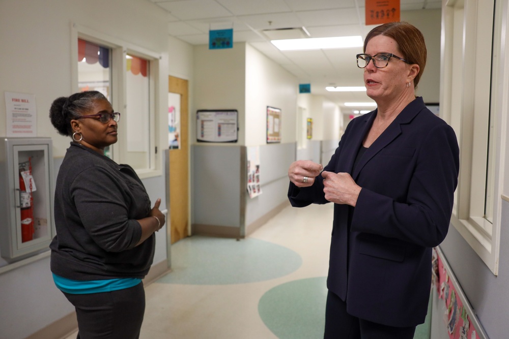Ms. Skelly tours MCAS Beaufort