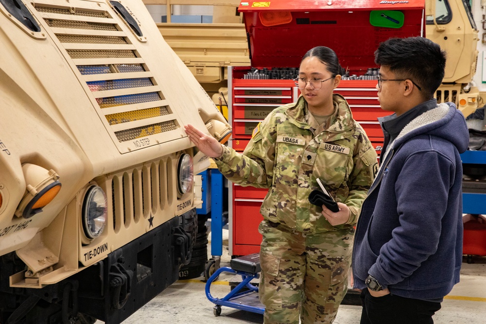 Raven Homeschool Tour: Humvee Hood