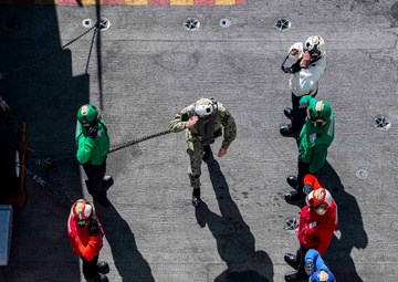 Abraham Lincoln welcomes Carrier Strike Group 15