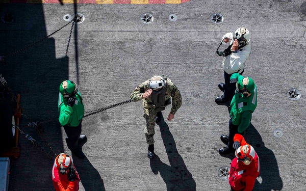 Abraham Lincoln welcomes Carrier Strike Group 15