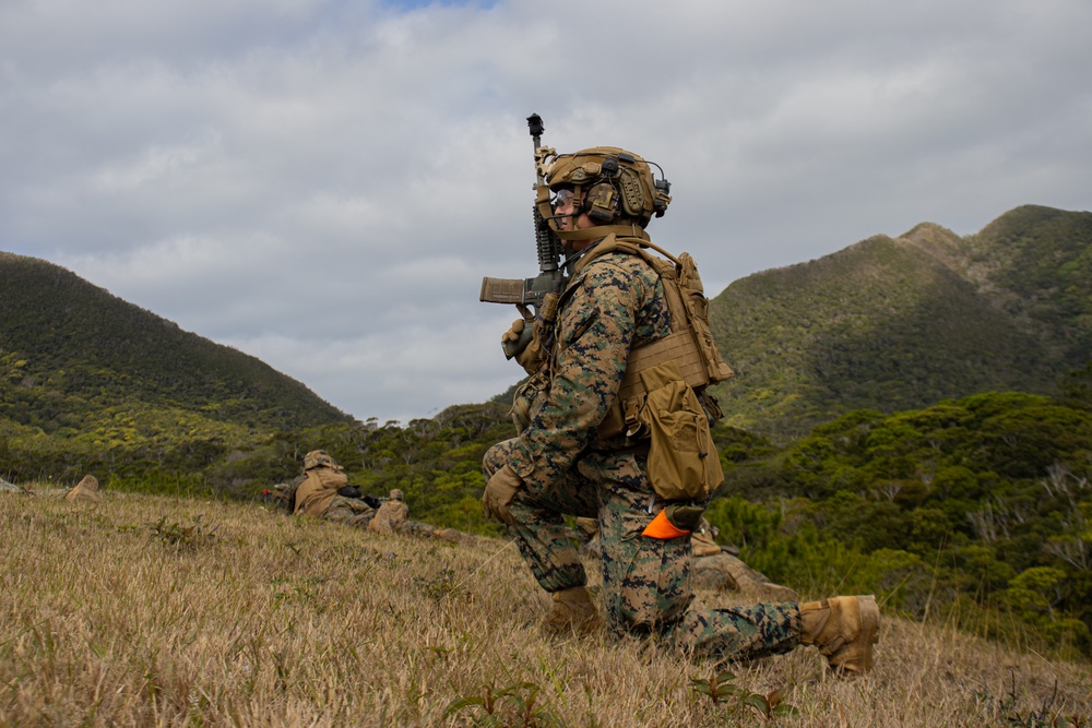 BLT 1/1 conduct Motorized Raid and Reinforcement