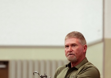 Lee Shelby, Motivational Safety Speaker, Stresses the Importance of Safety