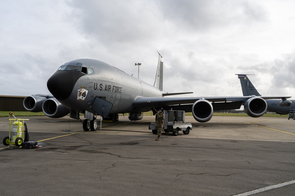 DVIDS - Images - 100th ARW Supports B-2 BTF [Image 1 Of 10]