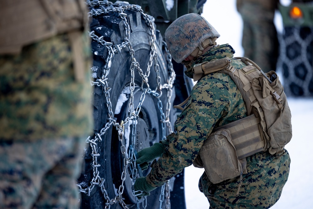 U.S. Marines with 2nd Marine Aircraft Wing complete slippery-road training in Norway