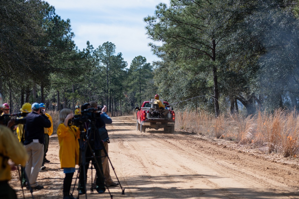 Fort Stewart Hosts Scientists for Prescribed Burns