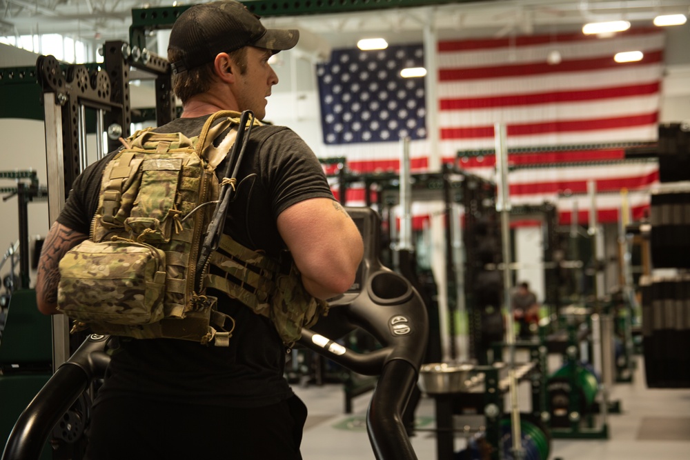 Green Beret exercises before conducting VirTra training