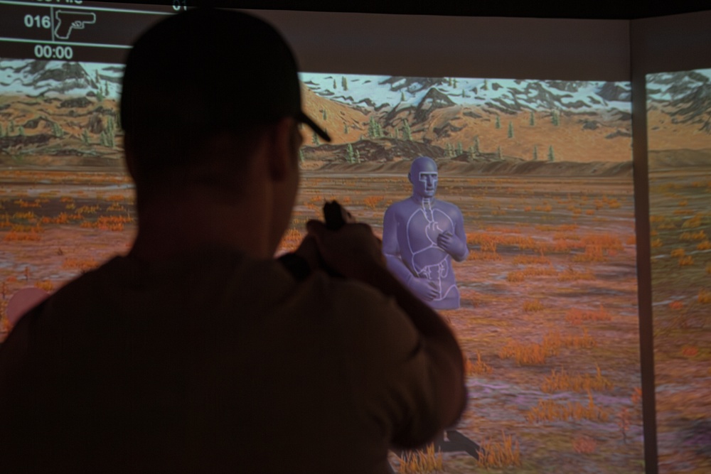 Green Beret shoots target in VirTra simulator