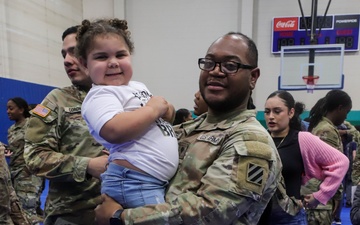 3rd Infantry Division Soldiers at Redeployment Ceremony Return Home