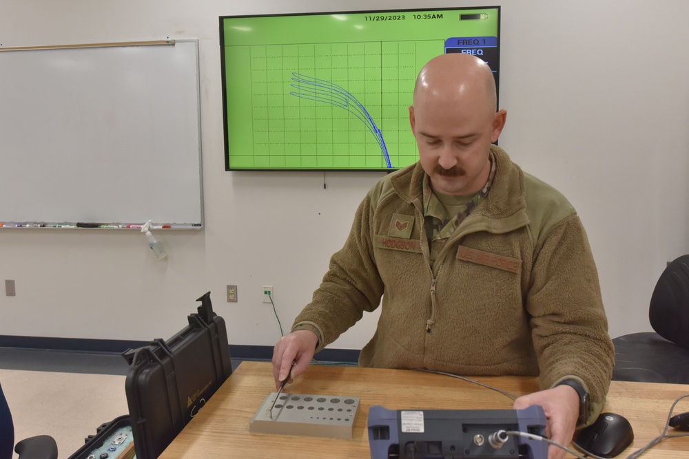 Nondestructive Inspection Airmen learn to look beneath the surface