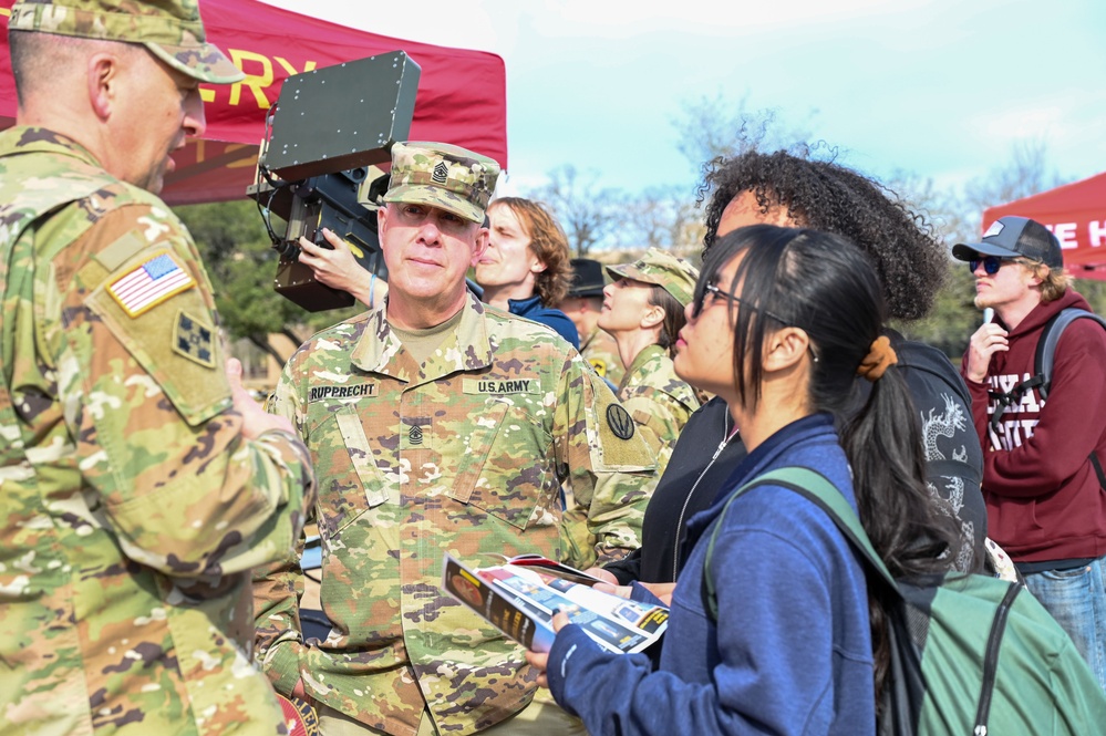 OCADA participates in the Meet Your Army Event hosted by Texas A&amp;M University