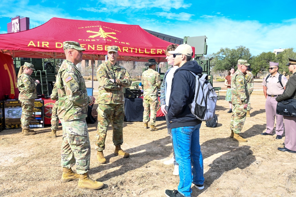 OCADA participates in the Meet Your Army Event hosted by Texas A&amp;M University