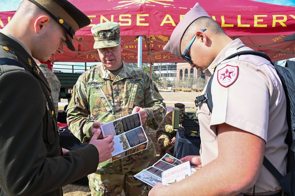 OCADA participates in the Meet Your Army Event hosted by Texas A&amp;M University